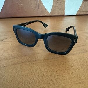 Christian Dior Matte black sunnies